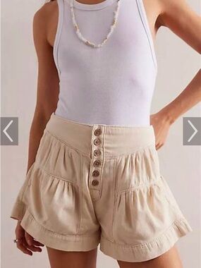 Free People We The Free Fleur Button-Front Beige Shorts